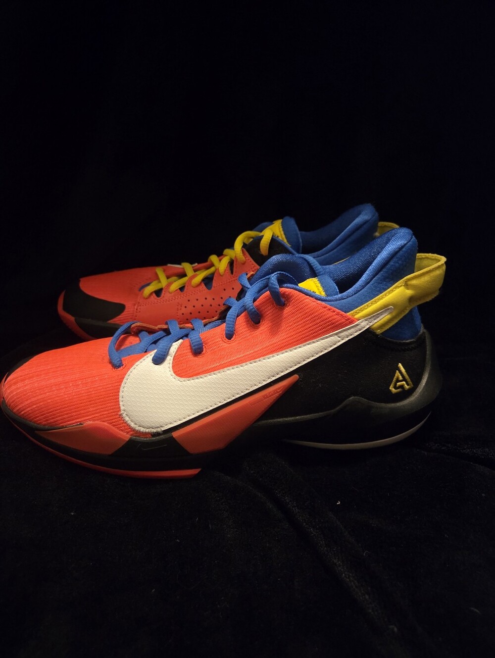 Nike Low-Top Basketball Shoes
